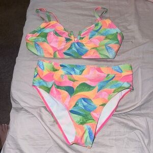 Pink Lily Multicolor Leaf-Print Bikini Set - SIZE SMALL NEVER WORN